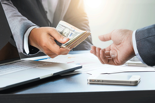 صرافی ایرانی بهمنی