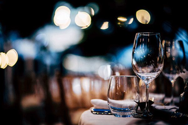 رستوران و بار آورلیوس Aurelius Restaurant & Wine Bar