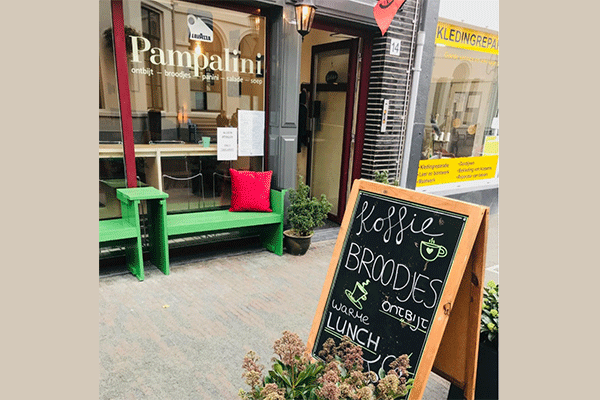 ناهار خوری و قهوه پامپالینی Pampalini Lunchroom & Coffee