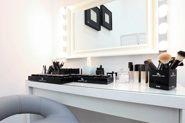 سالن زیبایی یلدا Montreal Makeup Artist (yalda beauty)