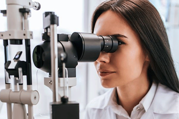 چشم پزشک دکتر مریم ابطحی Dr. Maryam Abtahi Ophthalmologist