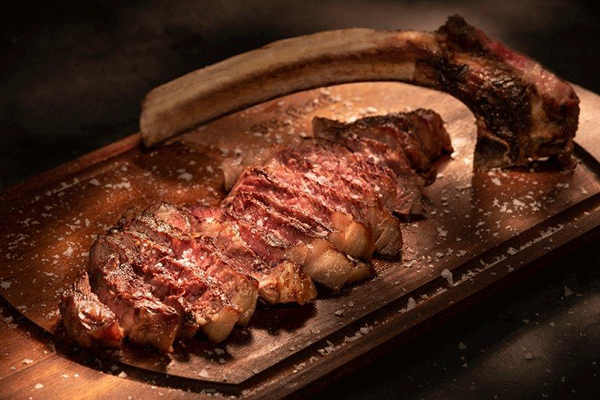 رستوران خانه استیک نصرت اتیلر Nusr-Et Steakhouse