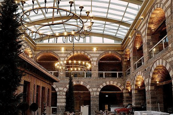 رستوران دیوان چنگلهان Divan Çengelhan Brasserie