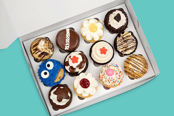 شیرینی فروشی کیک و کاپ کیک سیمپلی Simply Cakes And Cupcakes Pastry