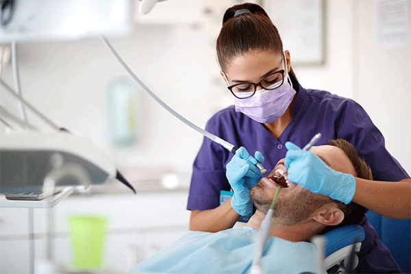 دندانپزشک دکتر مژده همدانچی Dr. Mojdeh Hamedanchi Dentist