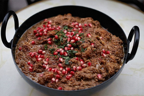 رستوران مژگان