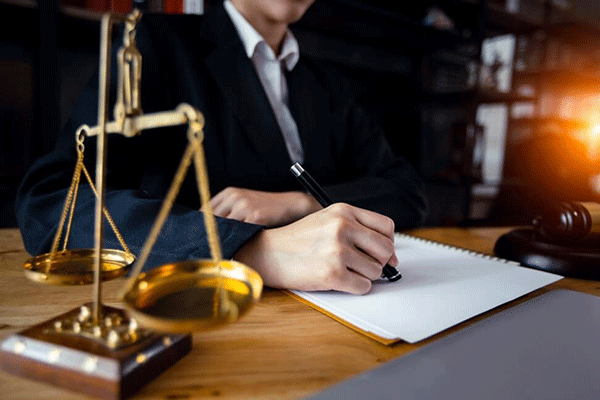 وکیل خانم پریسا عابد