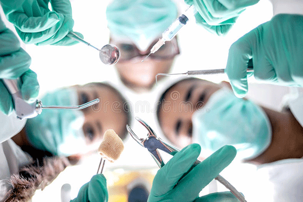 دندانپزشک آقای آرش انقتا Mr Arash Engheta Dentist