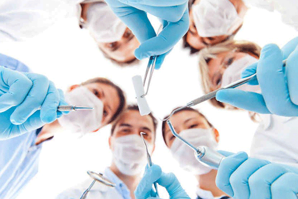 دندانپزشک خانم دکترافسانه حسینی Dr. Afsaneh Hosseini Dentist