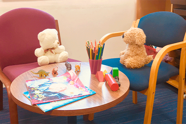 روانپزشک کودک آقای دکتر حمید رضا فروتن Dr. Hamidreza Foroutan  Child Psychiatrist