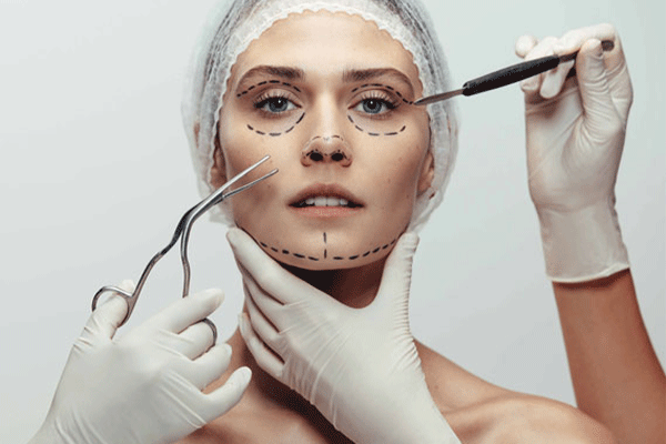 جراح پلاستیک و زیبایی دکتر کاترین وثوقی
