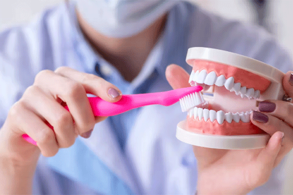 دندانپزشک دکتر لیلی طاهری بیدزرد