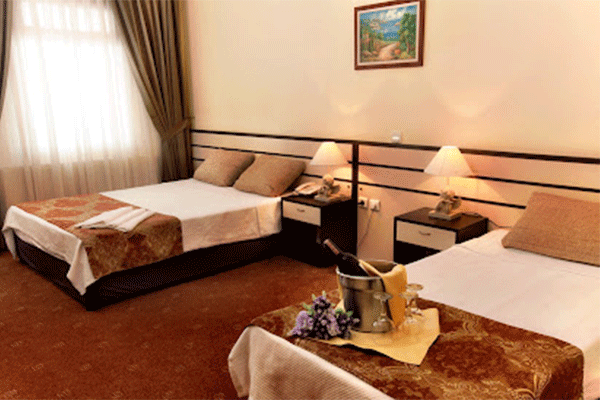 هتل فمیلی Family Hotel