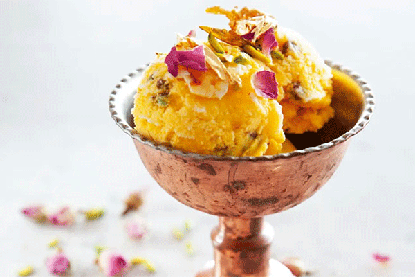 بستنی زعفران و گل رز