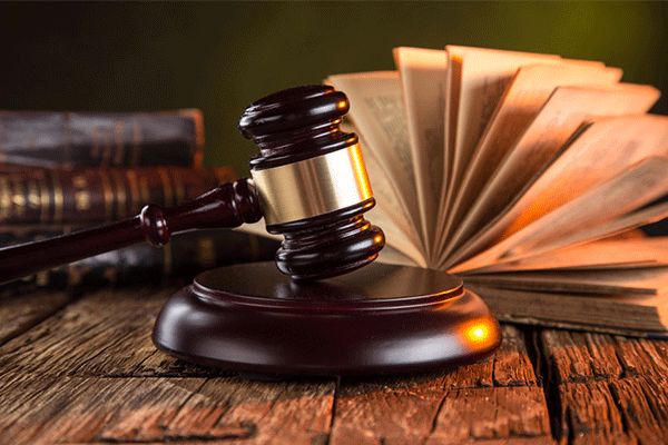 وکیل ایرانی آقای آلن شعبانی