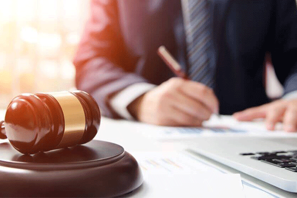 وکیل ایرانی بهزاد صلحی