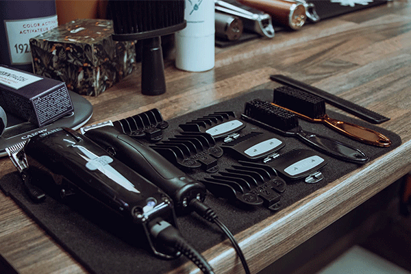 آرایشگاه و سالن زیبایی کیوانKeyvan Barber& Beauty Salon